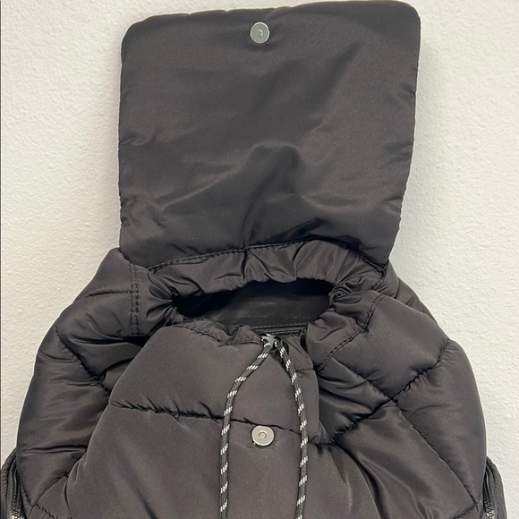 Wilo The Label | Black Puffer Drawstring  Backpack - Picture 7 of 12